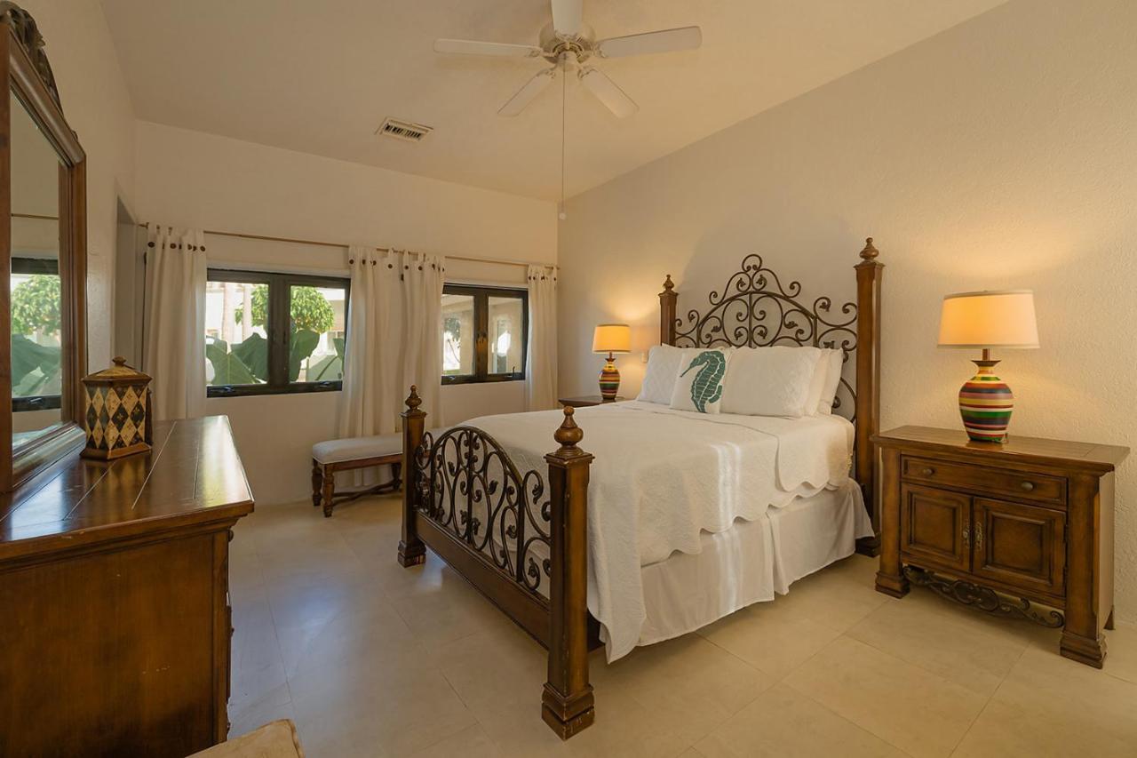 The Queen Of Cozumel Beach House -Luxury Beachfront Villa- Million Dollars View Екстериор снимка