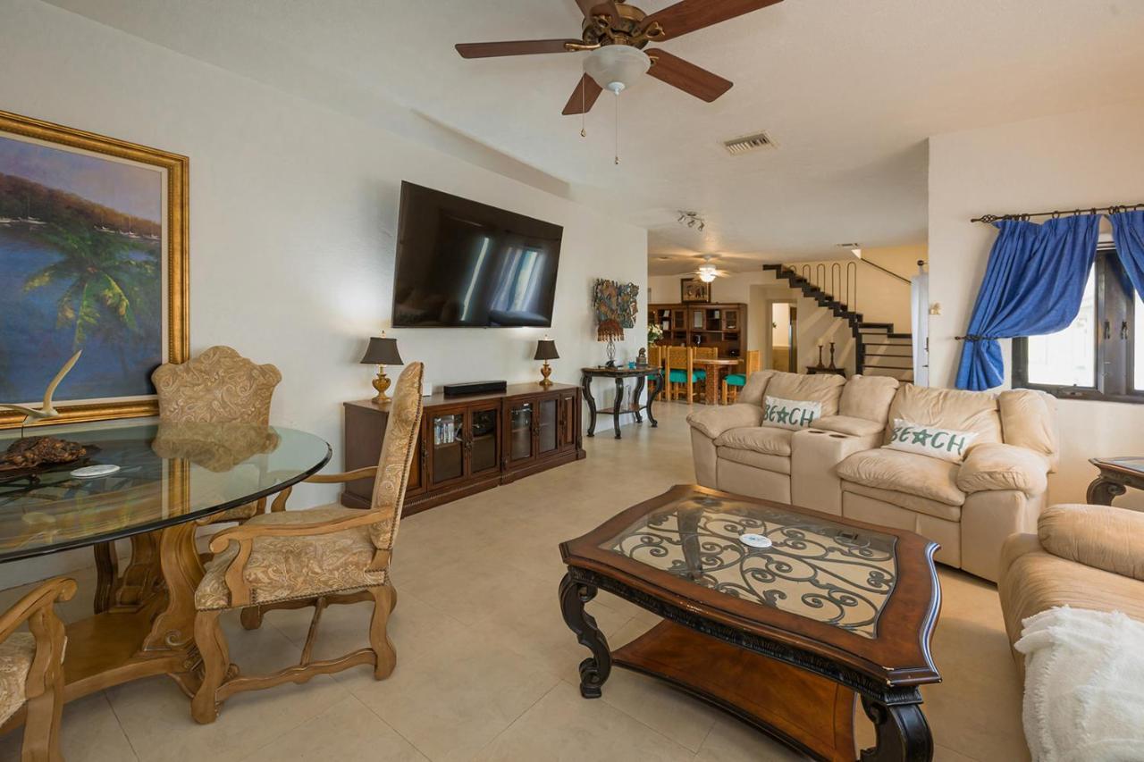 The Queen Of Cozumel Beach House -Luxury Beachfront Villa- Million Dollars View Екстериор снимка